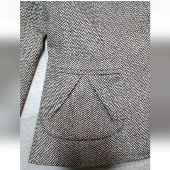 Banana Republic Women's Wool Work Office Blazer Brown Herringbone Pockets Size 2 - Picture 6 of 10